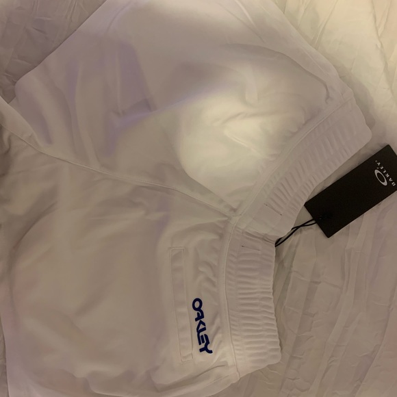 Oakley shorts - Picture 4 of 4
